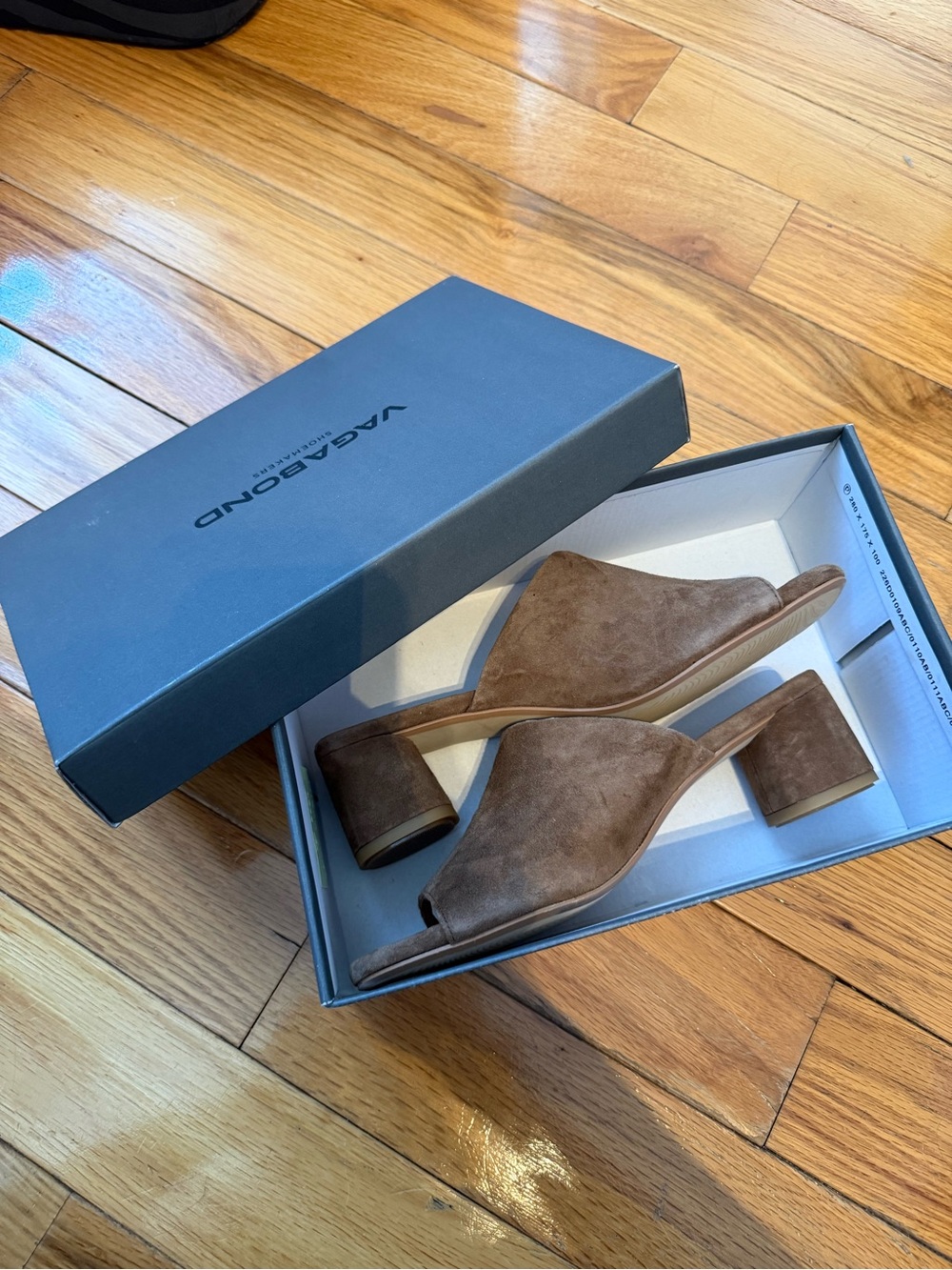 Vagabond Piper Block Heel Sandal - New In Box - Picture 4 of 5